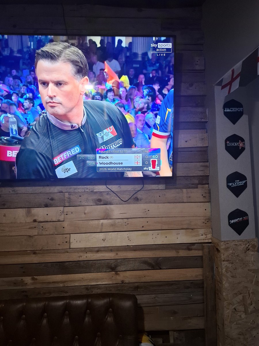 DavidRonald1985's tweet photo. @SkySportsDarts playing a blinder again https://t.co/75M6zwPnwC