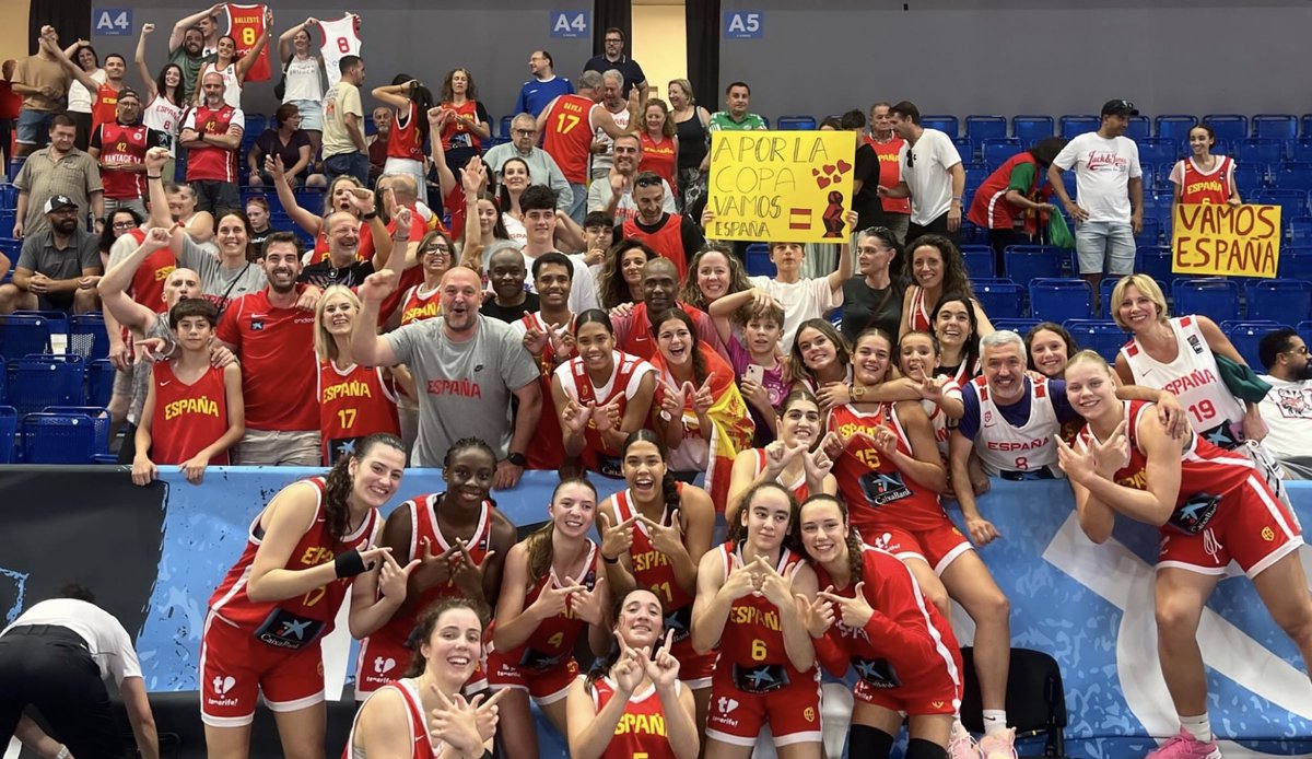 GIGANTESbasket's tweet photo. 🇪🇸Mañana no solo se juega España una final del Mundial en Nueva Jersey. 

❤️📍También en Brno.

#FIBAU17 https://t.co/CN9ptqPKFR
