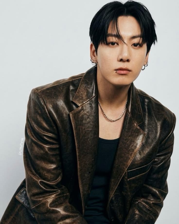 HYBE_Chart's tweet photo. HYBE Male Solo Artists with the Most Music Show Wins.

1. Jungkook : 17 wins 🏆
2. Zico : 15 wins 🏆
3. V : 11 wins 🏆
4. Jimin : 10 wins 🏆
5. Jhope : 5 wins 🏆
6. Yeonjun : 3 wins 🏆 https://t.co/5AdE3ityh0
