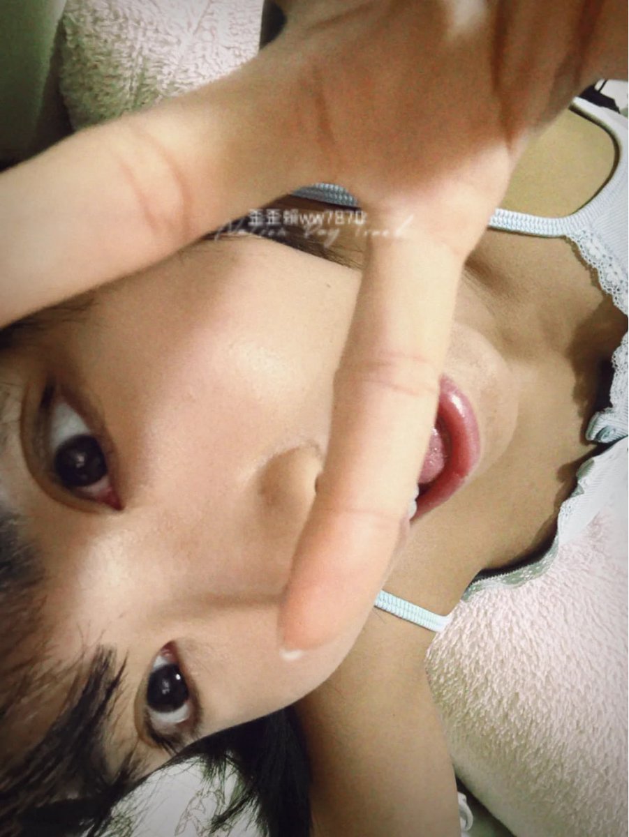 Curtismeare's tweet photo. 喜歡看我正常還是色色的樣子✌️ https://t.co/L4EMRv3oRz