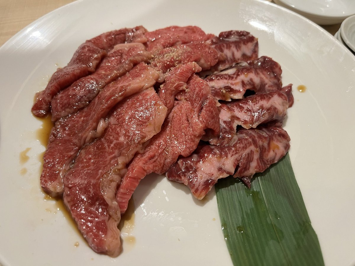 g204590cc's tweet photo. 焼肉マニアの友達と新店へ🍖
#唯の焼肉屋 https://t.co/hlEgvWP88f