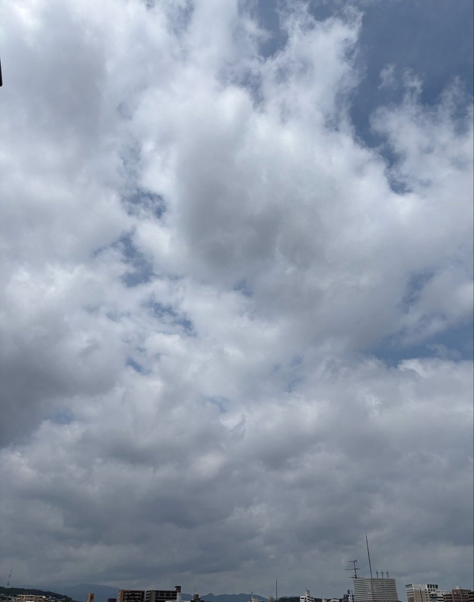 Yuzutan15415647's tweet photo. メンシプお知らせ来ました！
ただいま私的で混み合ってて笑
資料制作中ですがなんとか
お祝い言えたらいいな！と思います
#YUZURU空倶楽部
#羽生結弦
 31歳224pro4-365←ゴール！！！
どんぱふ🎉🎉🥁🥁 https://t.co/4HhaoNIe5h