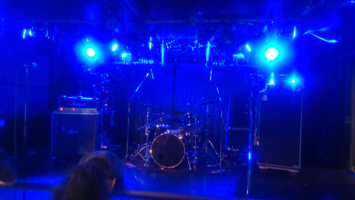 BwAR8LmEYL0kcDk's tweet photo. #KABUKIMETAFES
#THEWASTED
#AIBECK
#アイベック
新宿HEISTとclub SCIENCE2か所でのアイドルとバンドのサーキットなかなか面白かった!THEWASTEDカッコ良かったです、CDを聴き込んでライブにいきたいと思います🫡
NICOTINEもほかアイドルにバンド最高にカッコ良かったです✨
音楽にジャンル関係無し🎊 https://t.co/VMYyMMq5gT