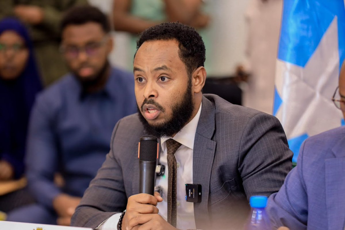 SONNALIVE's tweet photo. The Director General of the Ministry of Interior, Mr. Abdulkadir Elmi, visited Baidoa to advance the regional Bulsho Project and inspect NIRA public registration services, promoting sustainable development and efficient service delivery. #Somalia #Baidoa #SONNA @MoIFARSomalia @NIRA_Somalia