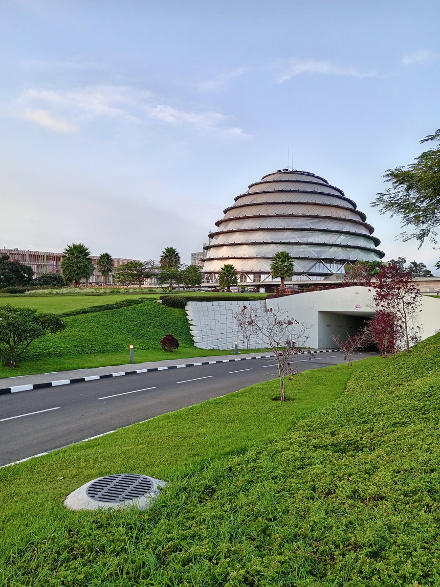 vazqueztourst's tweet photo. 🇷🇼 The iconic #KigaliConventionCentre is more than an architectural masterpiece, it's a symbol of Rwanda's progress, culture, and innovation.

Whether visiting for business or leisure, this landmark should be on every travel itinerary.

🌍 https://t.co/iTwDrGObP7

#VisitRwanda https://t.co/dUTEazTCbz