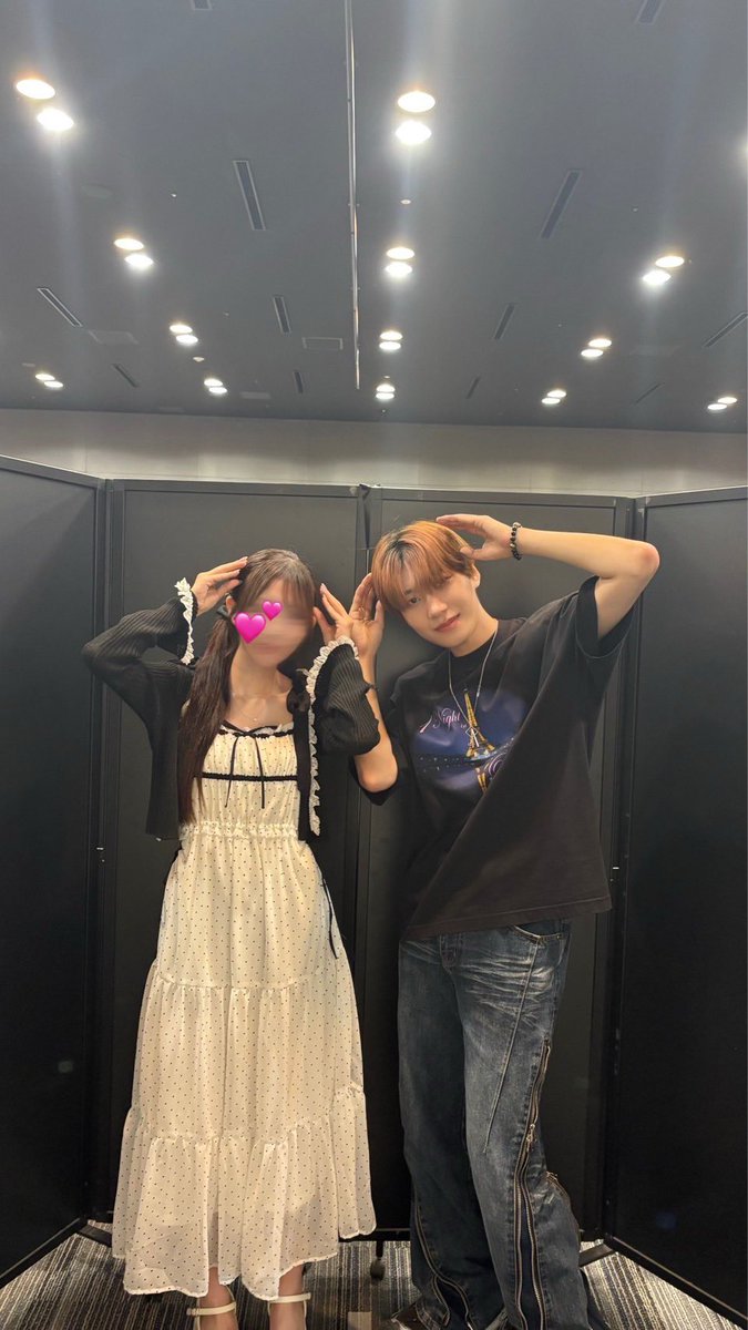 arusn_'s tweet photo. ホンユーさんともわんちゃん🐶撮ってみた🤳🏻💘 https://t.co/6HfWip6xjH