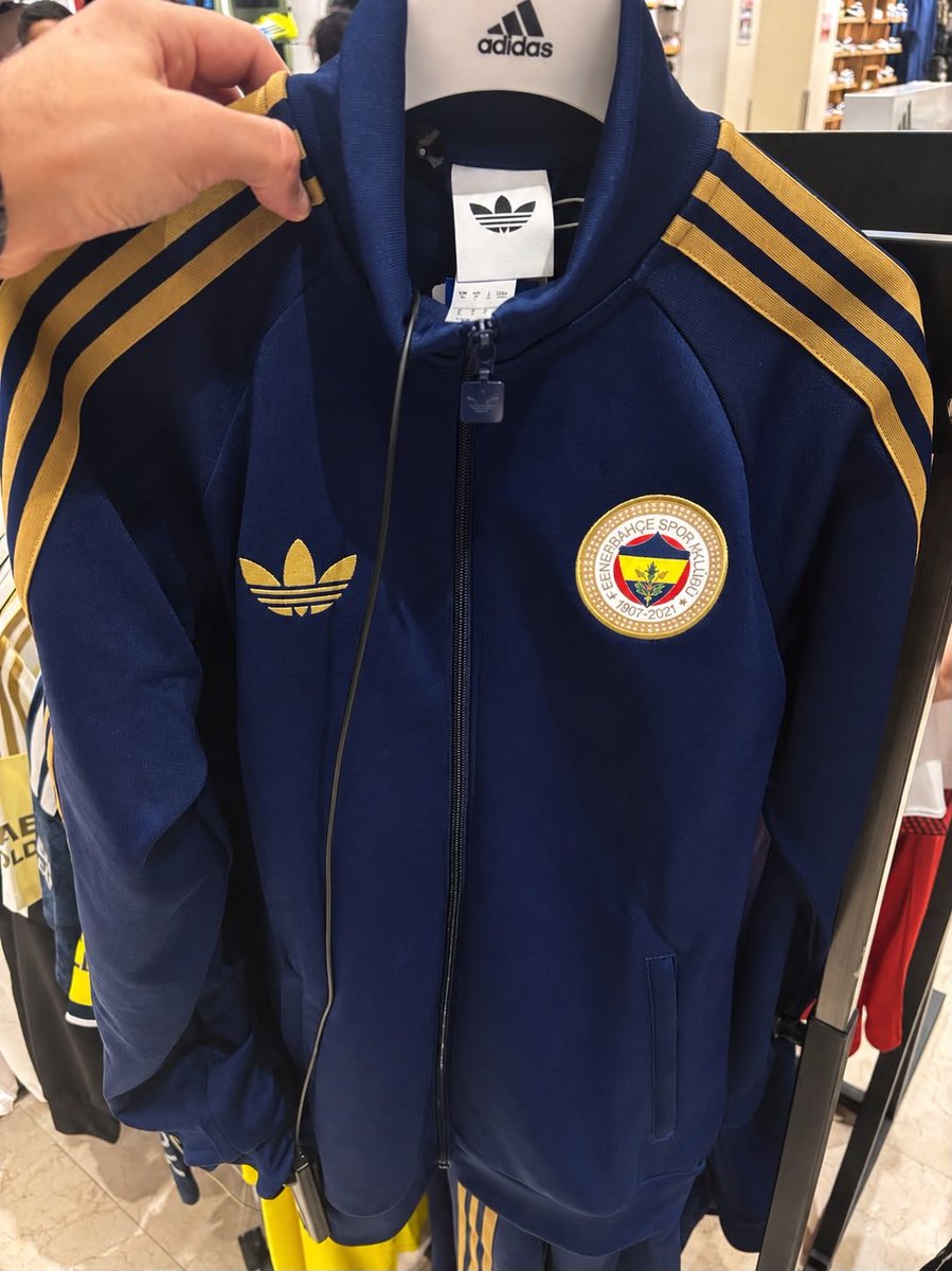 fenerholic's tweet photo. Bro….. https://t.co/vXbFY2SULS