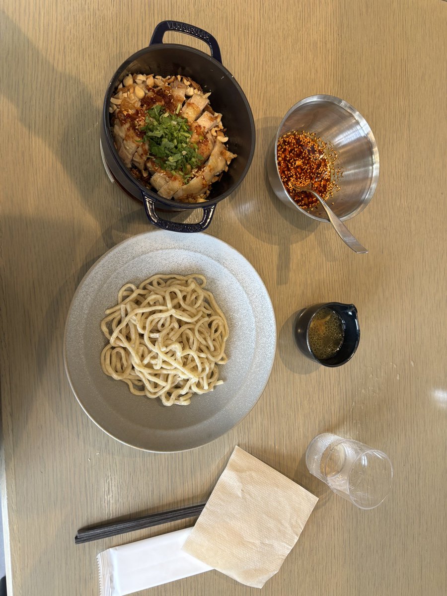 16raymgs's tweet photo. 楽しみにしてたお料理教室行ってきた✨楽しかったし美味しかったしまた別メニューで行きたい！ https://t.co/29H7B2i08v