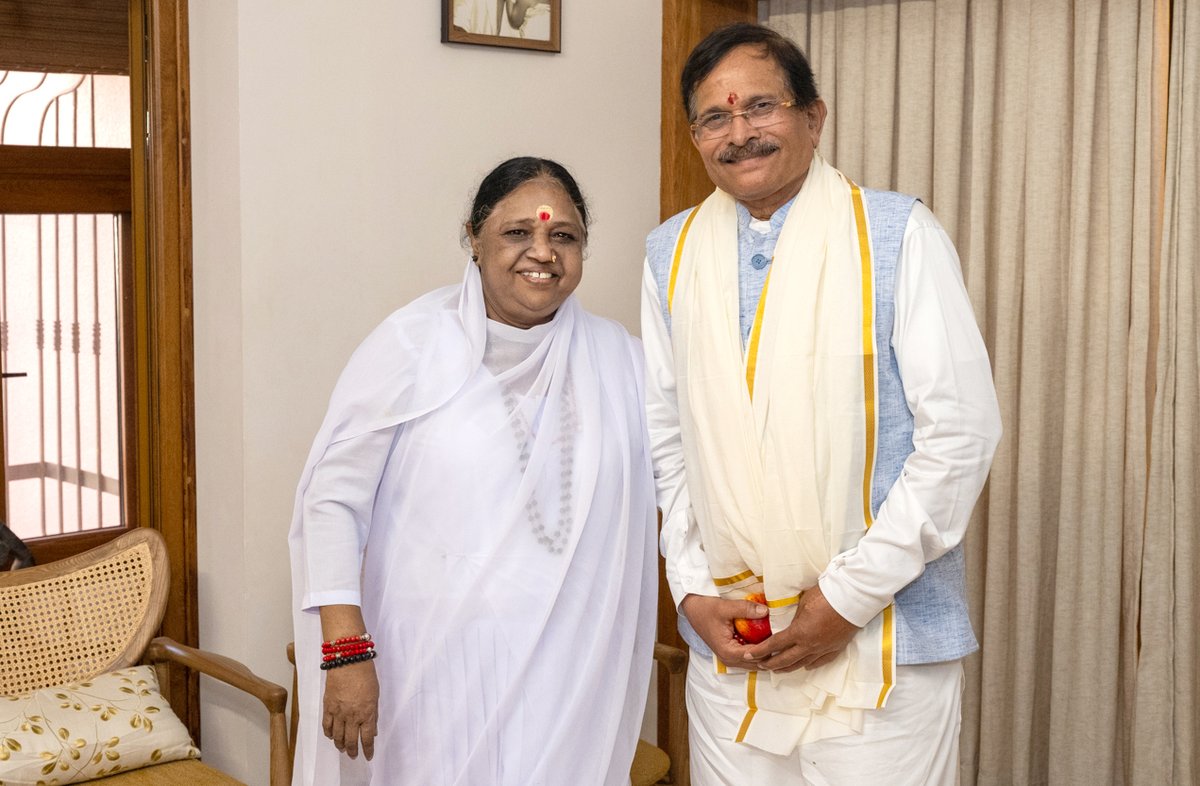 AMRITAedu's tweet photo. 18th batch of the MBA was inaugurated at Amritapuri Campus

Hon Union Minister of State for Power and New & Renewable Energy @ShripadYNaik inaugurated the 18th batch of the MBA programme at the Amrita School of Business, #Amritapuri campus of Amrita Vishwa Vidyapeetham, on July 2, 2026.

"Amma teaches us that true progress serves both people and planet. As India builds its clean energy future, I see in these young minds the same spirit — ambition guided by compassion, growth guided by responsibility. That is the India we are building toward 2047," said  Hon. Union Minister Shripad Yesso Naik, @MinOfPower. 

Swami Purnamritananda Puri, general secretary, Mata Amritanandamayi Math, delivered the benediction at the ceremony. Vasanth Kumar, business advisor, Wooqer, and former MD of Lifestyle International, was the chief guest. Dr. Raghu Raman, Dean, Amrita School of Business, presided over the function.

The minister later visited #esearch laboratories and centres on campus, where officials briefed him on ongoing projects. 

He also called on our Chancellor Sri Mata @Amritanandamayi Devi (Amma) at the ashram and toured its premises before concluding his visit.

#MBA #Minister #Amrita #ShripadNaik #AmritaUniversity #AmritaVishwaVidyapeetham #Ambition #Amma #businessschool