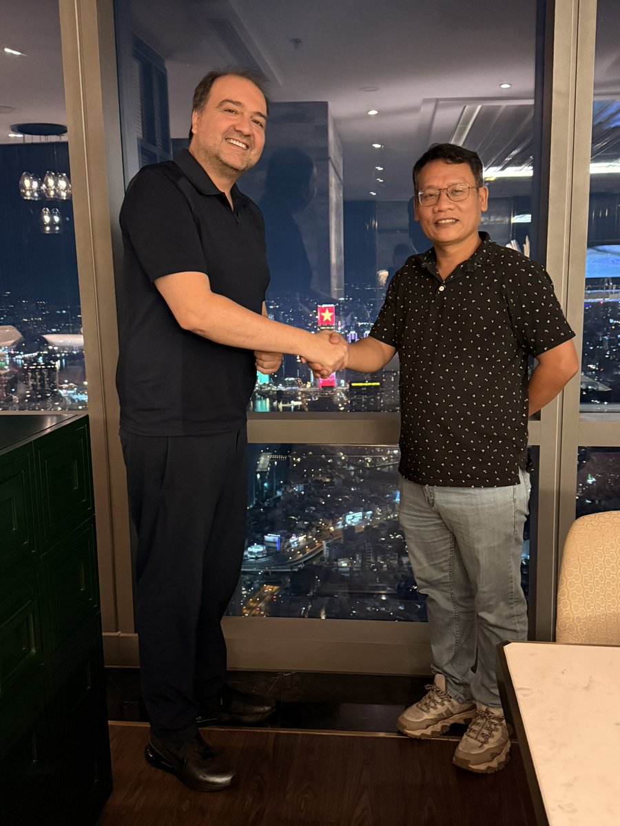 thshaivan's tweet photo. Meeting with my client at #landmark81. Nice views https://t.co/jUeGjkCkn1