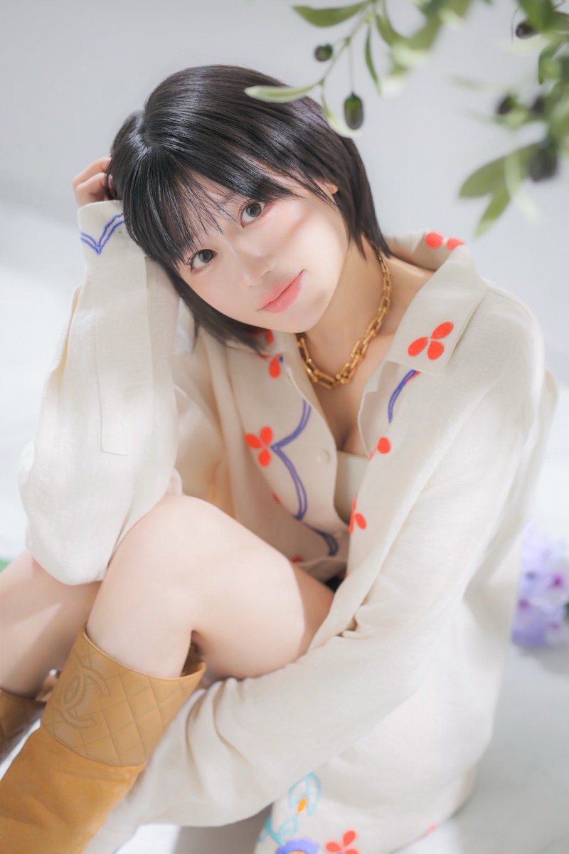minami_yuzuzu's tweet photo. もう大人だし、立場あるし
わたしなりの正しさでいたいから
荒々しいお言葉遣いをせず
謙虚な姿勢で、あまり怒らないように
ニコニコ♡を常々心掛けてはおりますが
とんでも短気だし、言葉遣いは酷く悪い
出身2ちゃんねるの引きこもりインキャだぉ https://t.co/Pjuh2EfRkO
