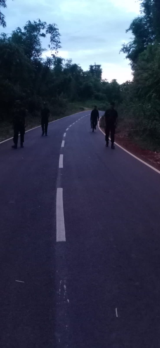 hamren_police's tweet photo. Joint LRP &amp; area-domination patrols led by Insp. Anthony Rongpi with 2nd Bn CDO covered Rongmandu, Langsomepi &amp; Umpanchi. Law and order peaceful—West Karbi Anglong Police remain committed to your safety.
@assampolice 
@DGPAssamPolice https://t.co/5sp58S144W