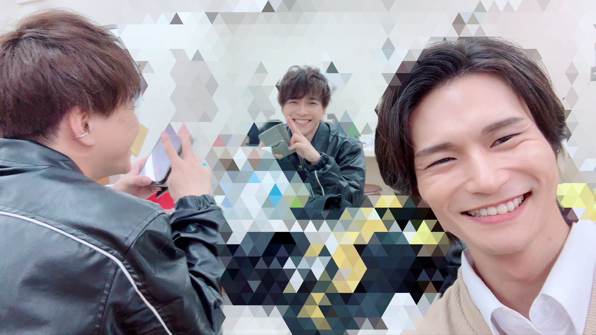 PSrtomo's tweet photo. #弁護士ナユタ

3日目ありがとうございました✨
いよいよ折り返して
残り３公演🔥
始まるとあっという間で
もはや寂しさを感じてます🫣

最後まで全力で駆け抜けるので
どうか見守ってください🙏

あ、ツーショチェキも撮ろうね🤭

明日も待ってます🤩 https://t.co/hoaWAsdmLO