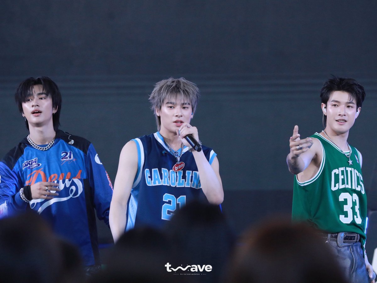 twavebyku's tweet photo. "จูเนียร์ จีวัท เจนัส" ในงาน "Est Cola 3x3 Basketball U-League 2026" รอบชิงชนะเลิศ

#VVV_TRIPLEV
#JUNIOR_VVV #JEEWATH_VVV #JANUS_VVV
#estCola3x3BasketballULeague2026 #estAWESOMEPlayground
#estcola https://t.co/J7mozwI8YZ