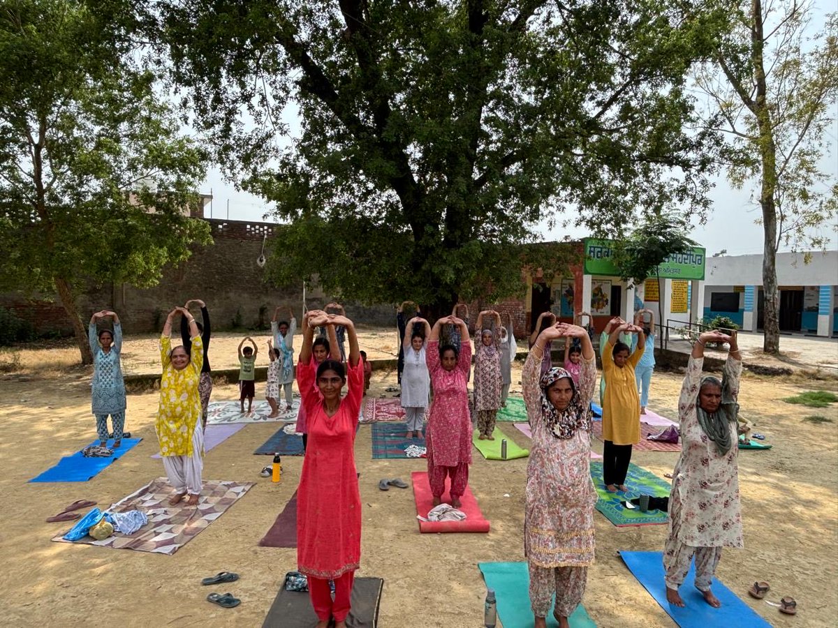cmdyamritsar's tweet photo. Twitter Tags
@cmdiyogshala
@BhagwantMann
@AAPbalbir
@YogaAmreshJha
@KamleshMSU
@PbGovtIndia

Twitter #
#cmdiyogshala
#freeyogaclasses
#GovernmentofPunjab https://t.co/qqrVlB6VTM
