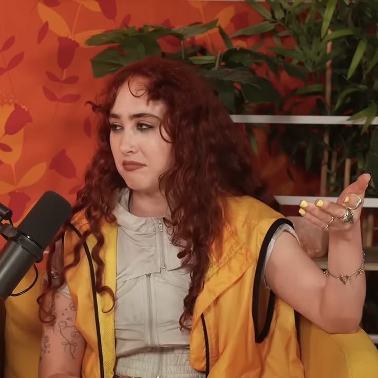 thaís tweet media