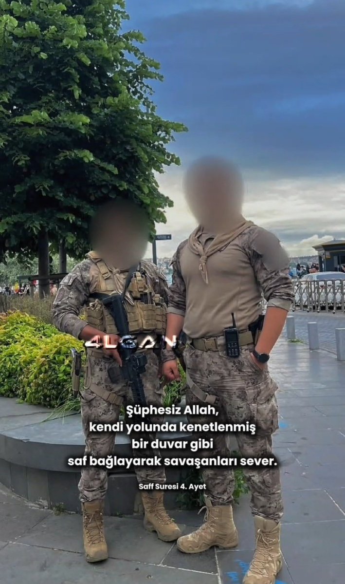 4lganx's tweet photo. Şüphesiz Allah, kendi yolunda kenetlenmiş bir duvar gibi saf bağlayarak savaşanları sever.

Saff Suresi 4. Ayet https://t.co/xDAL9FcrZW