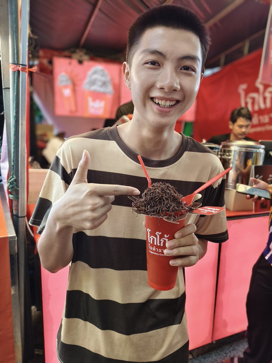 Nongaeh1's tweet photo. งานวันสุดท้าย มาจัดแล้วคร้าฟฟฟ #พี่ต้าห์อู๋ไอดอลพี่นิว
#ต้าห์อู๋ #เฮียตู๋ในตำนาน
#โกโก้ในตำนาน
#RMUTT #EXPO #BACK2School #ราชมงคล https://t.co/REuWjonEge
