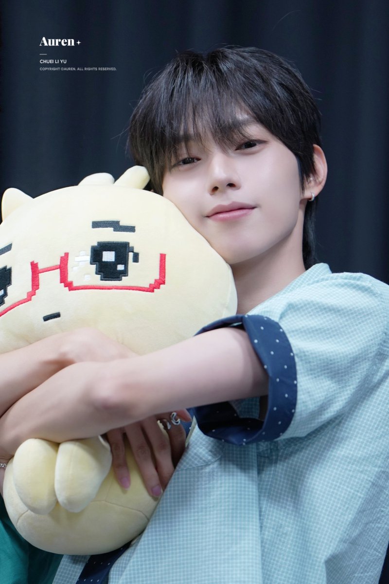 𝐀𝐮𝐫𝐞𝐧✦ tweet media