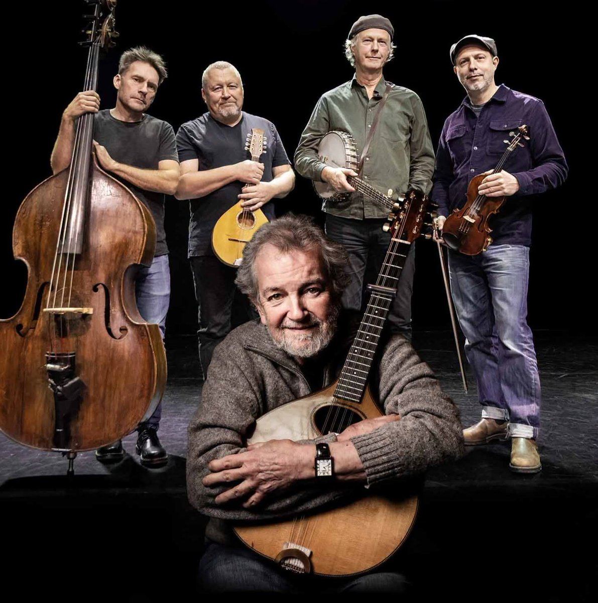 ticketsscotland's tweet photo. Traditional Irish &amp; World Music icon ANDY IRVINE headlines The Hug and Pint for a special matinee show on Saturday 26th September, joined by acclaimed Swedish folk outfit QUILTY 🍀🎻

 🎫 Tickets 🔗 https://t.co/587WqM1eNo and at Tickets Scotland box offices! https://t.co/Irv5iyJ3br
