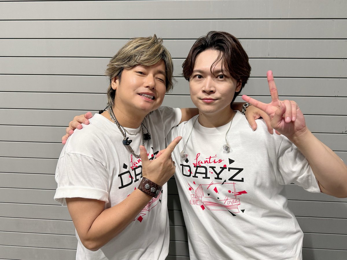 Sho_karino's tweet photo. #LantisDAYZ ＜DAY1＞
本当にありがとうございました！！！！
ものっすごく楽しかったです！！！
写真もいっぱい撮りましたよっ！！！熱量に当てられまくってまだまだぶち上がってます！！！
みんなかっこよすぎて大興奮してました！！！
12周年になったばかりのこのタイミング！
#SideM もこれからもますますよろしくお願いします！！！！