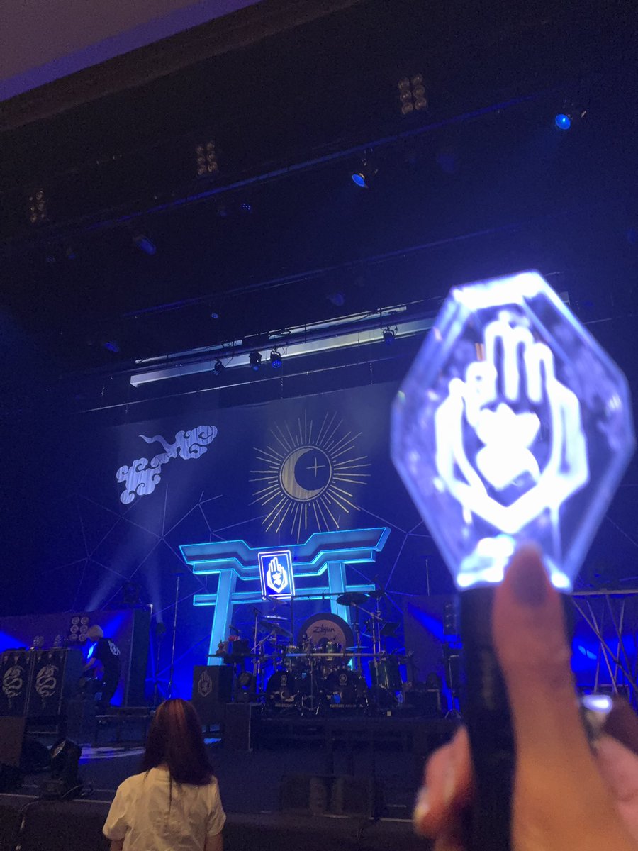 tomoroooon's tweet photo. 富山禊！席近くてラストのご開帳タイムがドキドキソワソワしすぎて寿命が延びたんか縮んだんか分からない🫣笑
楽しかった🥰なんやかんやで到着ギリギリになって焦ったし参拝者さん達とあまりお話し出来なくて残念😭また絡んでくださいませ🙏 https://t.co/JF23LZxNtd