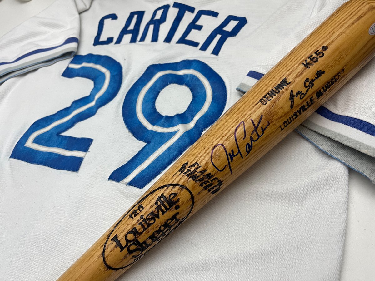 BlueInThe6ix's tweet photo. #BlueJays50 Memorabilia - 99 of 162

33 years later we immortalize the greatest moment in franchise history

Touch em all Joe! You'll never hit a bigger home run in your life https://t.co/zS78zDTO9j