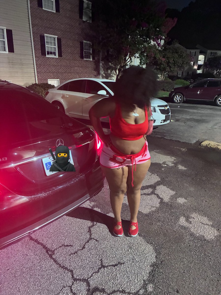 hisfantasy4's tweet photo. yo favorite bitch 🥷 https://t.co/arFnYsAV10