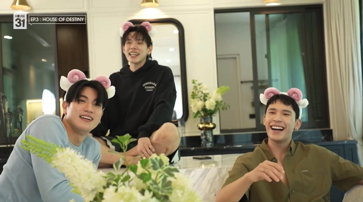 yellowspyx's tweet photo. แกะ ❌
แก่  ✅

55555555555555555555555555555555555555555555555555555555555

#House31EP3 https://t.co/lRyNF5oFvD