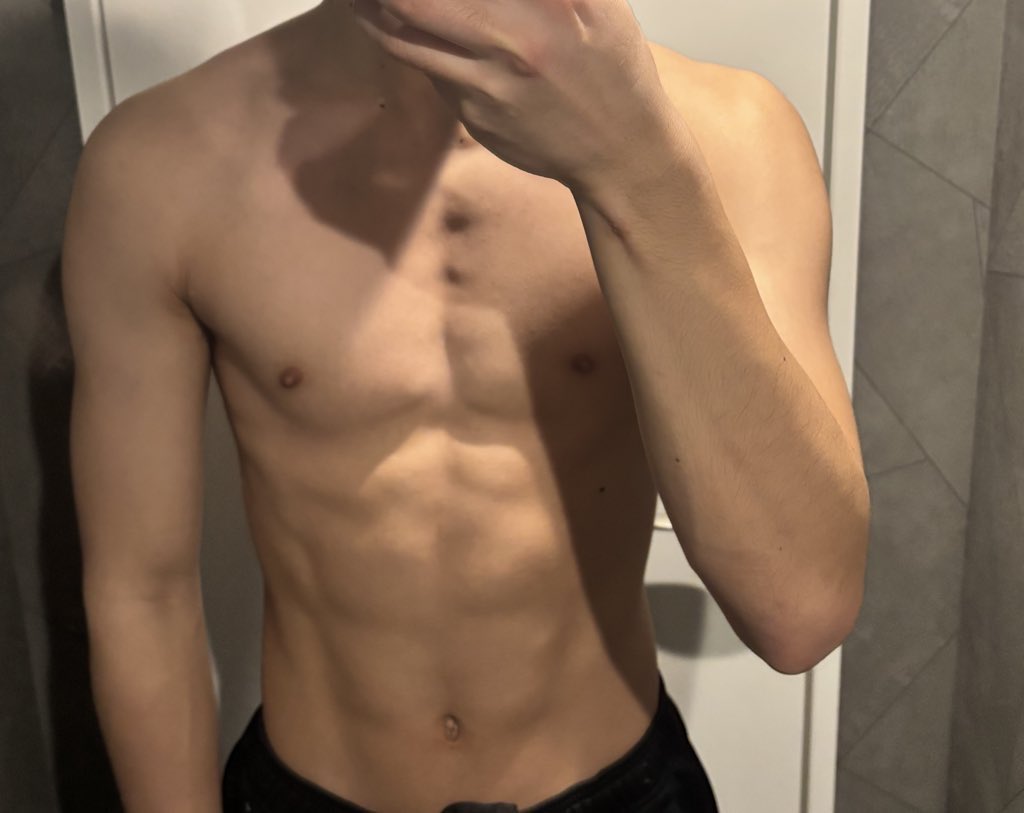 zjsjr's tweet photo. なんでかわからんけど最近ずっと
｢ポストを読み込めません｣
って出るからTwitter見れない。

話したい人DMください。
 #裏アカ男子
 #裏アカ女子と繋がりたい
 #裏アカ女子とつながりたい
 #彼女募集中 #いいねでdm
 #いいねでDM https://t.co/fUb1gA3EIt