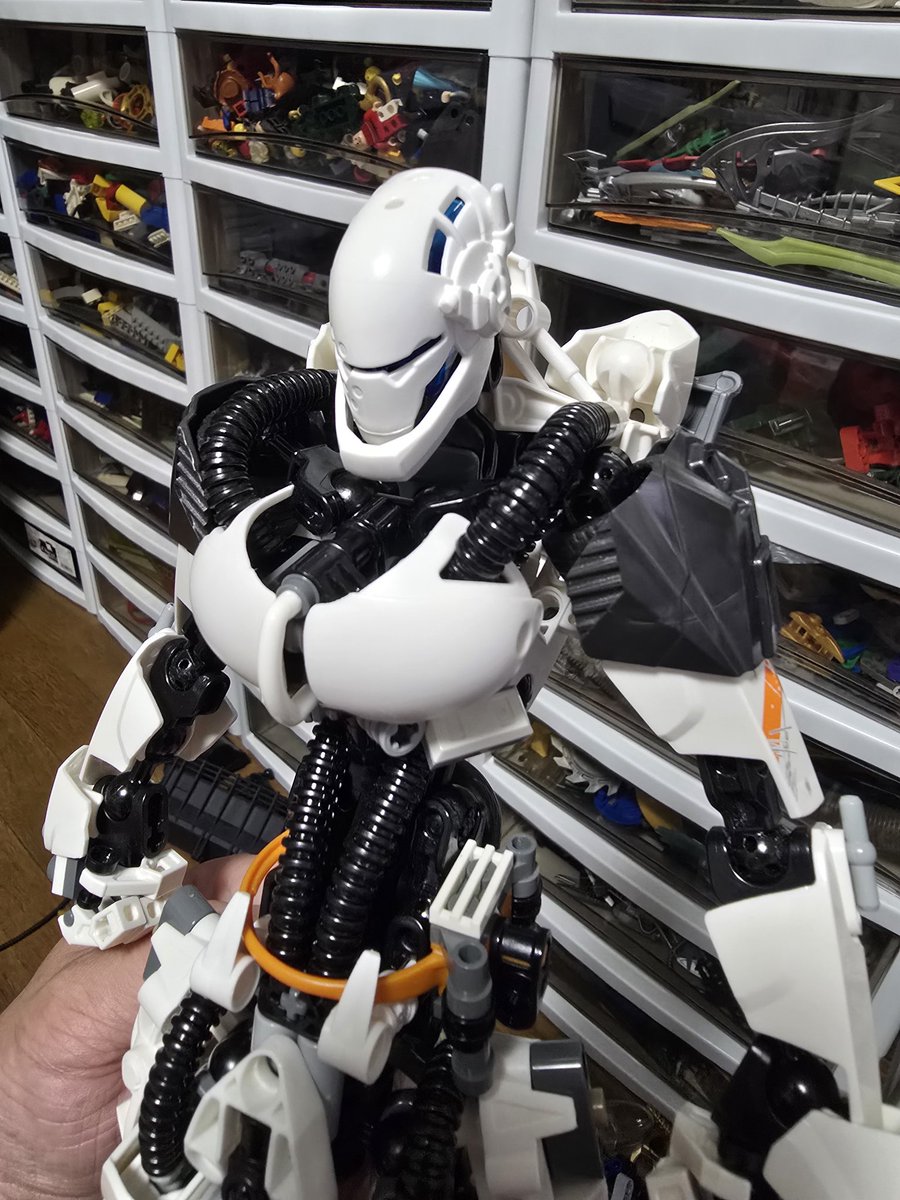 TAKT_05's tweet photo. 胸部辺りを修正した https://t.co/biYJfrnuU9