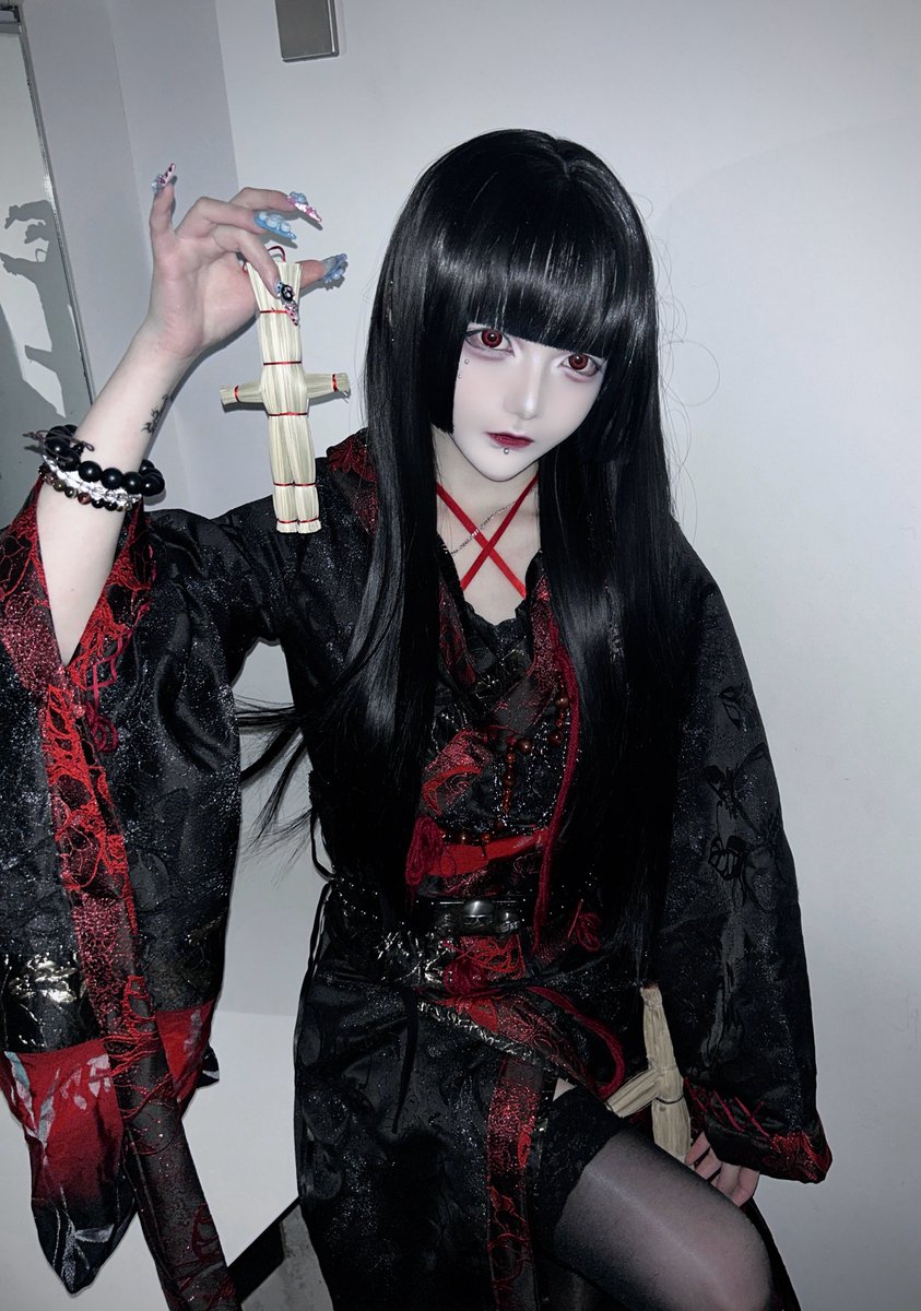 rem_mazari's tweet photo. いっぺん、死んでみる? https://t.co/dWKjX2Lt9T