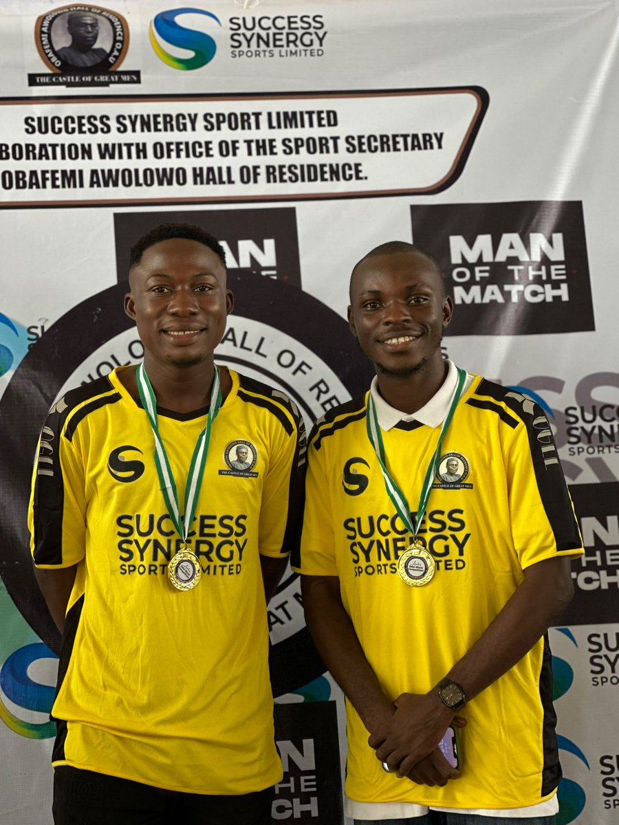 IfeoluwaPa49251's tweet photo. Officially launched jersey for Awo hall 
God bless my sponsor SUCCESS SYNERGY SPORT LIMITED. https://t.co/CB55gslZar