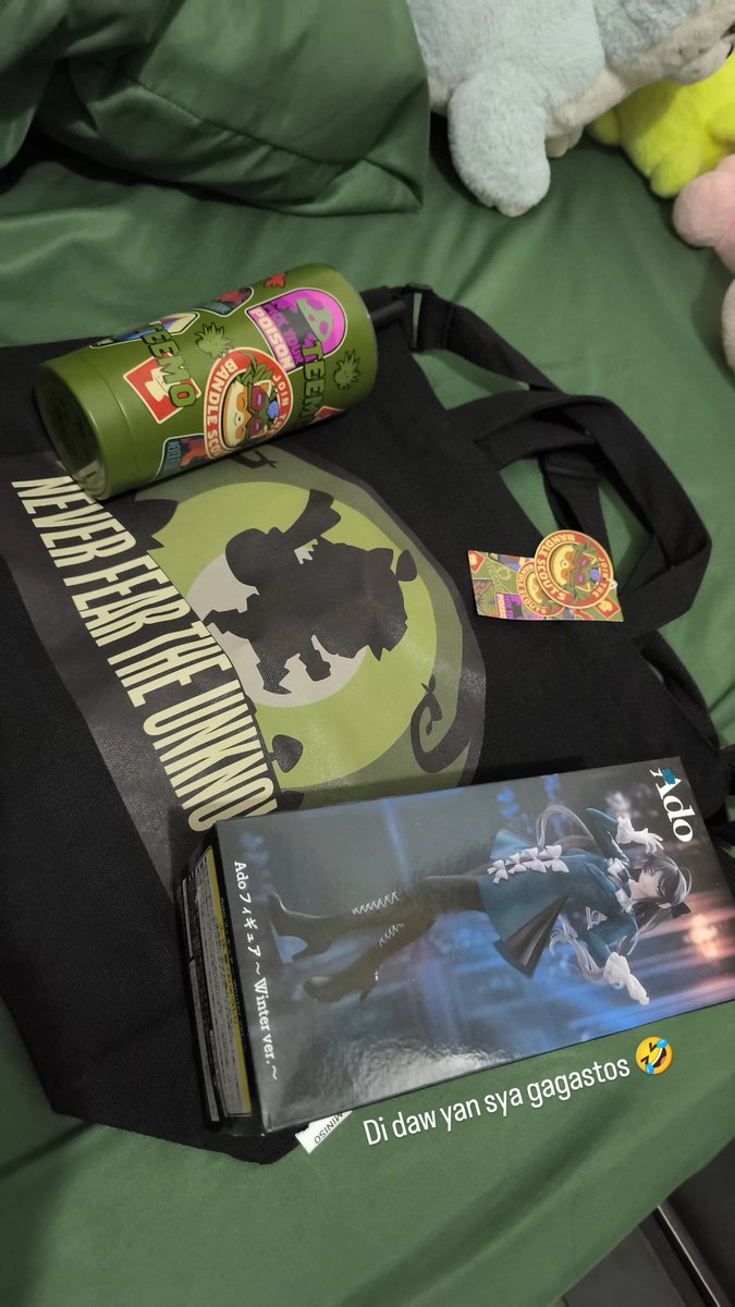snib98's tweet photo. Sabi ko kanina mag aayos lang ng gamit sa condo. Bat biglang pumunta sa anime expo tas gumastos 🤦‍♂️ HAHAHAHAH https://t.co/BjWhYyoQiK