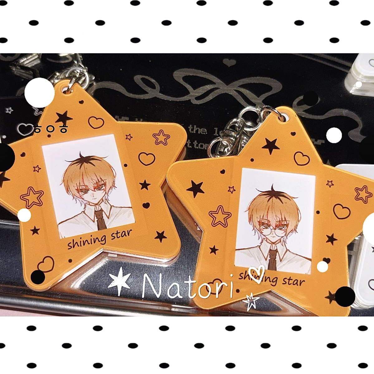 Cloudy_628674's tweet photo. Giveaway💫
#natoriBKK2026 

natori id photo keychain🤲🏻🍅
🧡20 ea
🤍20 ea
🖤20 ea

📅28/07/2026
🏟️UOB LIVE

I'm a foreigner, so I'm not good at Thai🙇🏻‍♀️💦If you see me, you can say hello to me directly👋🏻or you can pat me on the shoulder🙆🏻‍♀️I want to get along with everyone~🥰✨ https://t.co/TyRH2egBI6