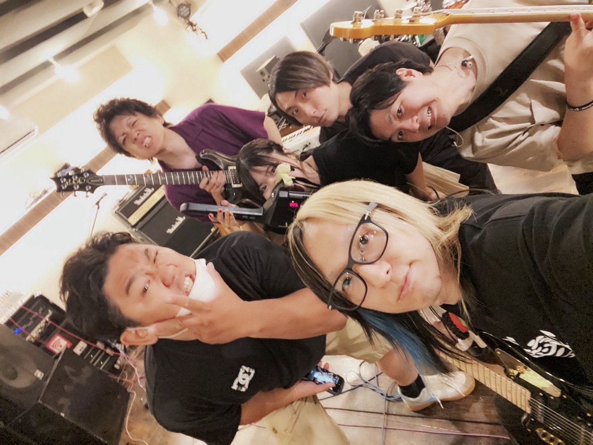__152cm2hs2's tweet photo. ついにあした！！
きんちょうばくばくですが、このメンバーとやれることがとてもとてもうれしいです🥹🫶🏻

高校生の頃からずっと憧れ続けたGの集い。
この3年間の思いをぶつけます🔥
夢が叶う瞬間、見届けてください。

 #Gの集い  #Anthologista https://t.co/6r72USxww7