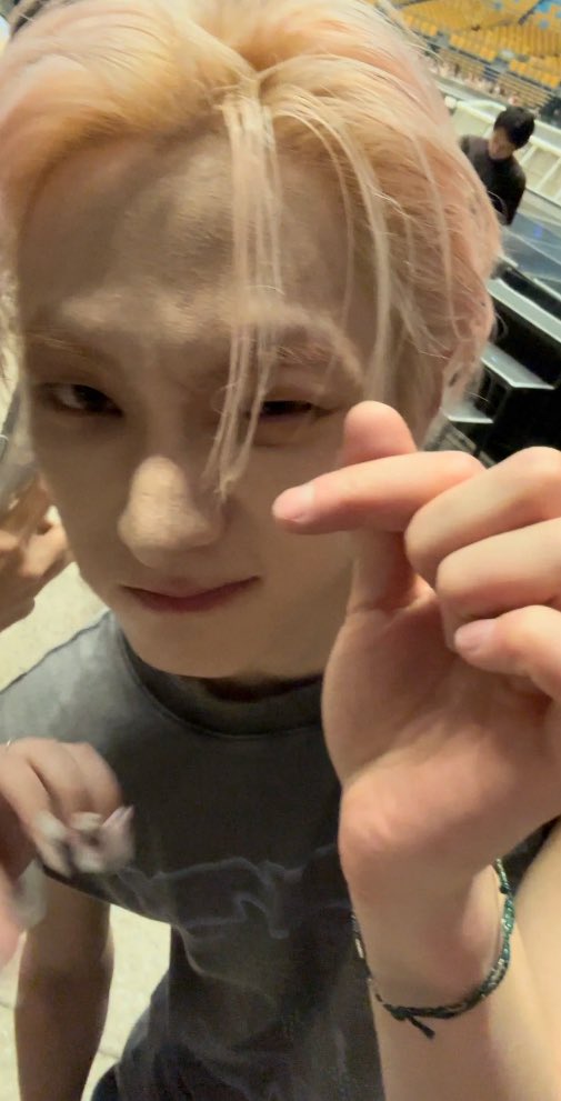 sunscentskies's tweet photo. 바보냥이 https://t.co/VQcBi1Lrna