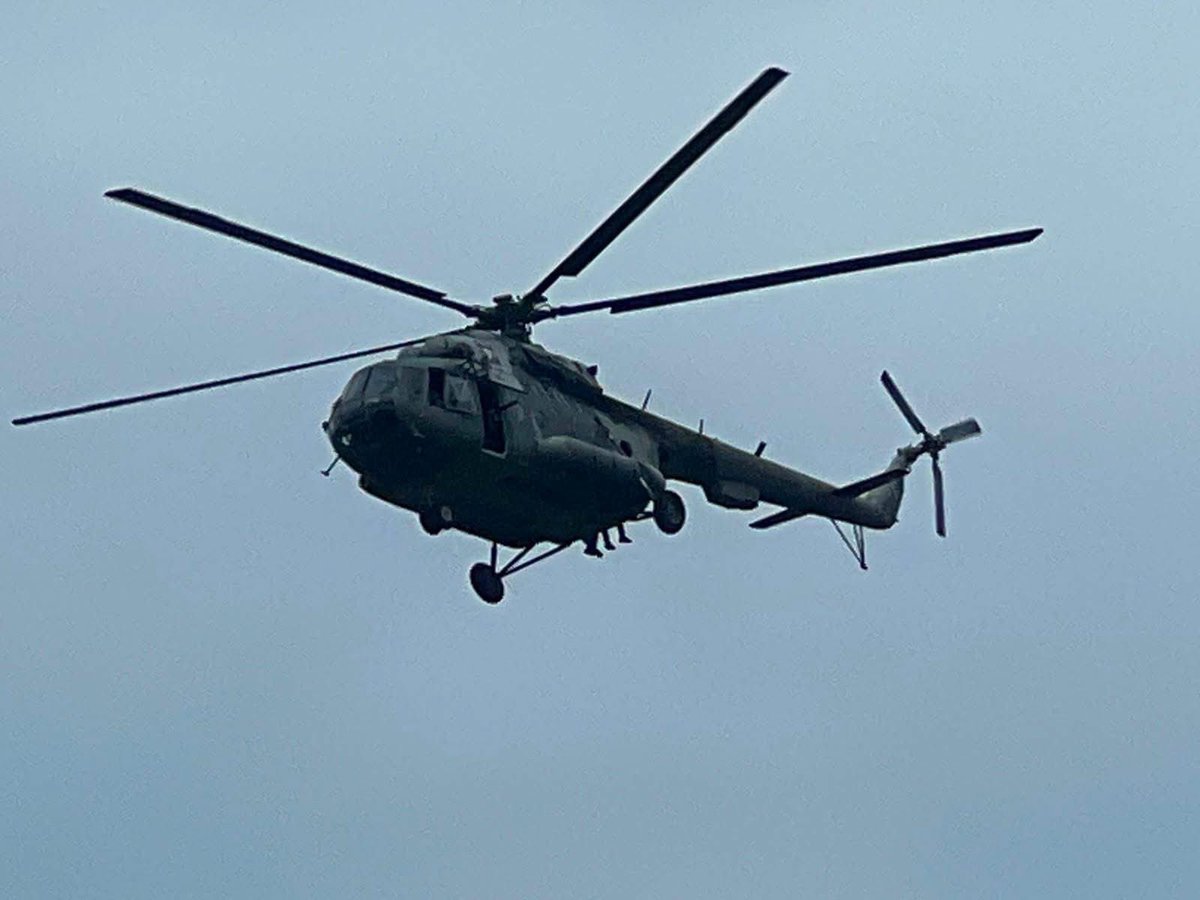 elchingontepic's tweet photo. Hay un fuerte operativo en #Tepic por parte de la #Marina, se tienen dos zonas resguardadas. Se trata de una diligencia de dimensión importante, https://t.co/hh3OSykBIE