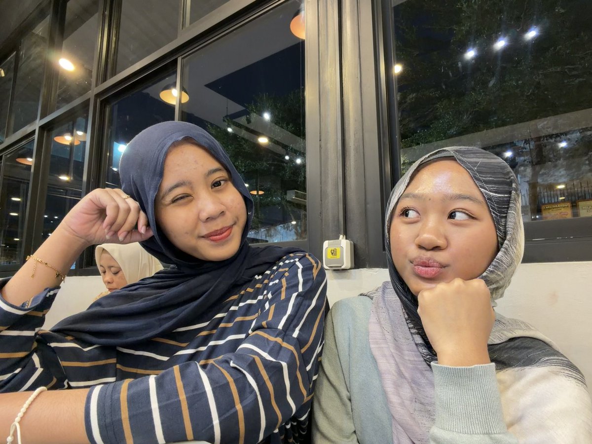 dindA🍓 tweet media