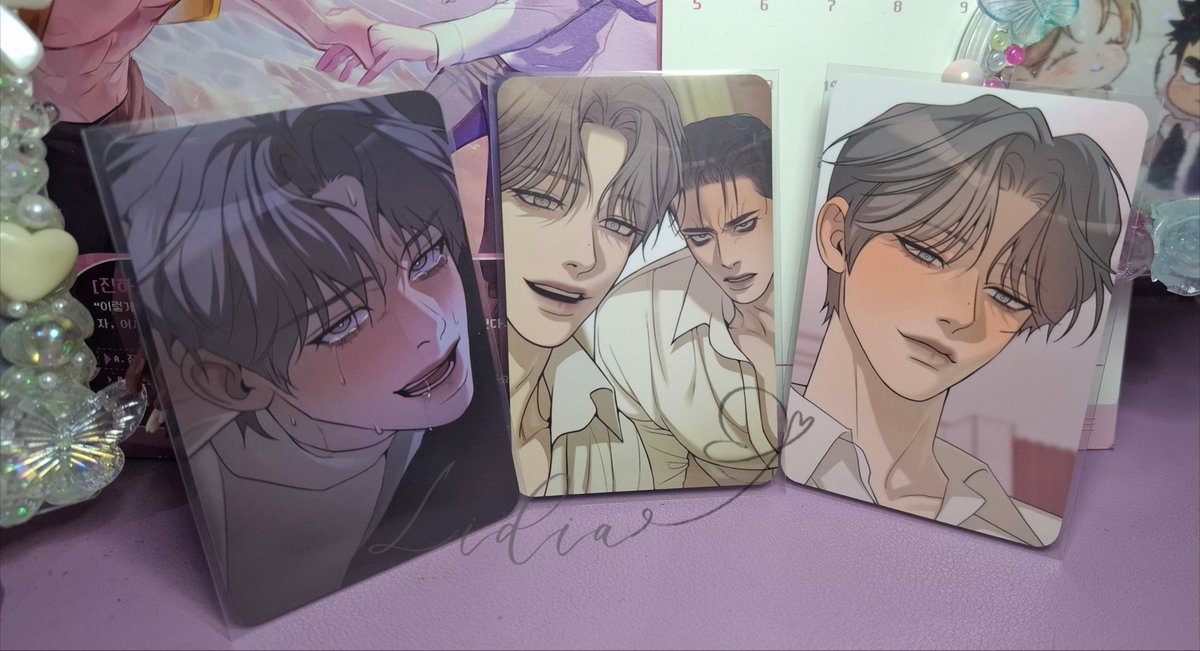 _lidiajph's tweet photo. ✨️GA para fans de Ignite the Dawn✨️ Quiero compartir un poquito de lo que amo y por eso habrá 2 ganadores para este set de PCs. Para participar deben mostrar su POP al 100% de Ignite, deben ser de México y mencionar lo que más les gustó de la obra💜 Para participar doble, agreguen POP de Pearl Boy al 100%

*Hoy mismo hago el sorteo.
Gracias por seguir el trabajo de su autora de manera legal, el sorteo es solo para fans que espero mantengan las PCs para si mismxs💖