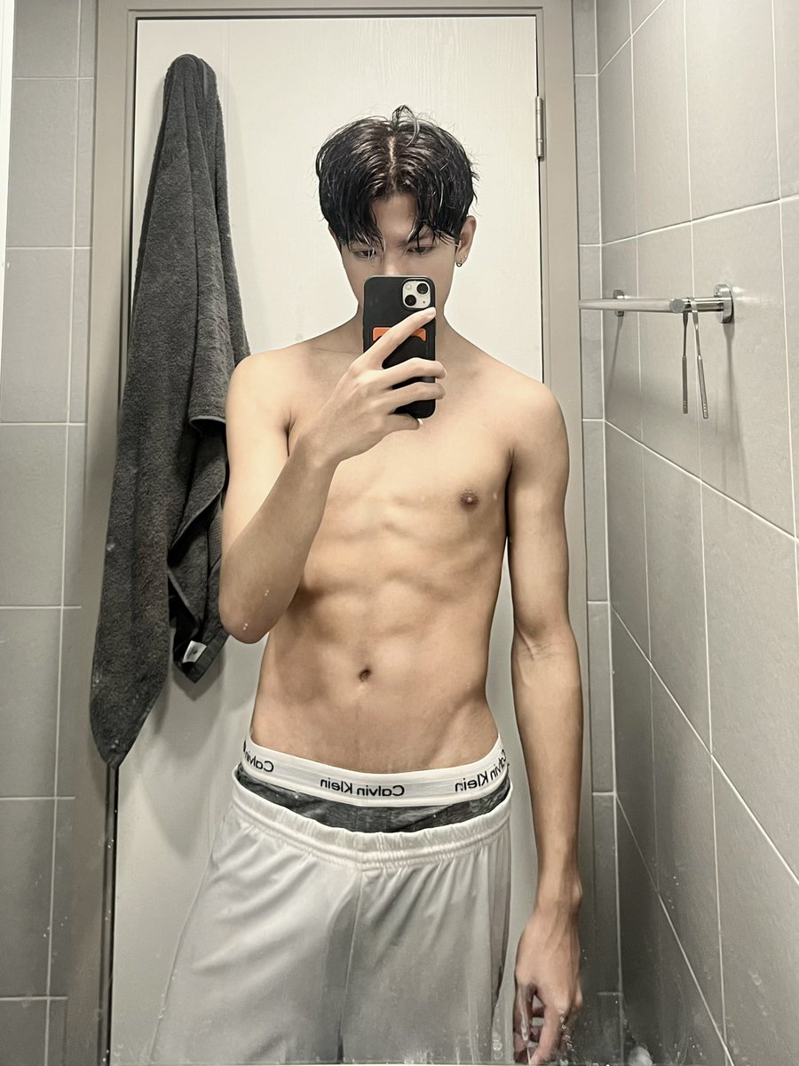 inxjun00's tweet photo. 💦 https://t.co/LKnP5l6UaN