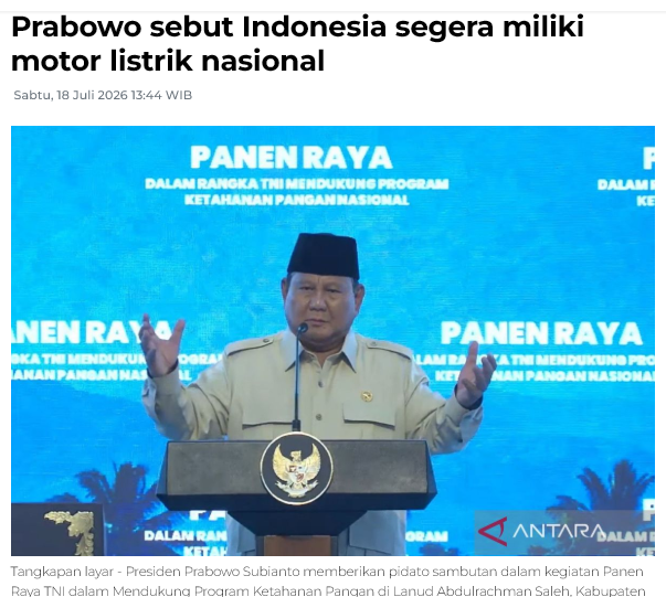 ferrykoto's tweet photo. Ini maksud Presiden @Prabowo bagaimana ya?

Apakah tidak tahu bahwa Indonesia sudah miliki sepeda motor listrik karya anak bangsa sendiri? Di design dan patennya milik Perguruan Tinggi Negeri, ITS, yang diberi nama GESITS !!

Dan komersialisasi sudah dilakukan sejak 2019, yang saat ini berada di bawah anak usaha BUMN yang namanya PT Wika Industri Manufaktur.

Presiden @jokowi turut mendukung lahirnya motor GESITS ini, dan sebagai pemesan awal untuk pemerintah.

Ini mungkin anak buah Presiden tidak cukup memberi update ke Presiden, atau memang anak buahnya amatir semua? malah tidak tahu informasi yang valid?

Heran saya, padahal salah satu orang kepercayaan pak Prabowo yang sedang mengembangkan mobil listrik, kawan saya, yang juga alumni ITS. Pasti beliau memberikan informasi yang cukup tentang kemampuan ITS menguasai dan mengembangkan sepeda motor listrik dan mobil listrik.

Mosok ndak tahu? 

Salam
FK
