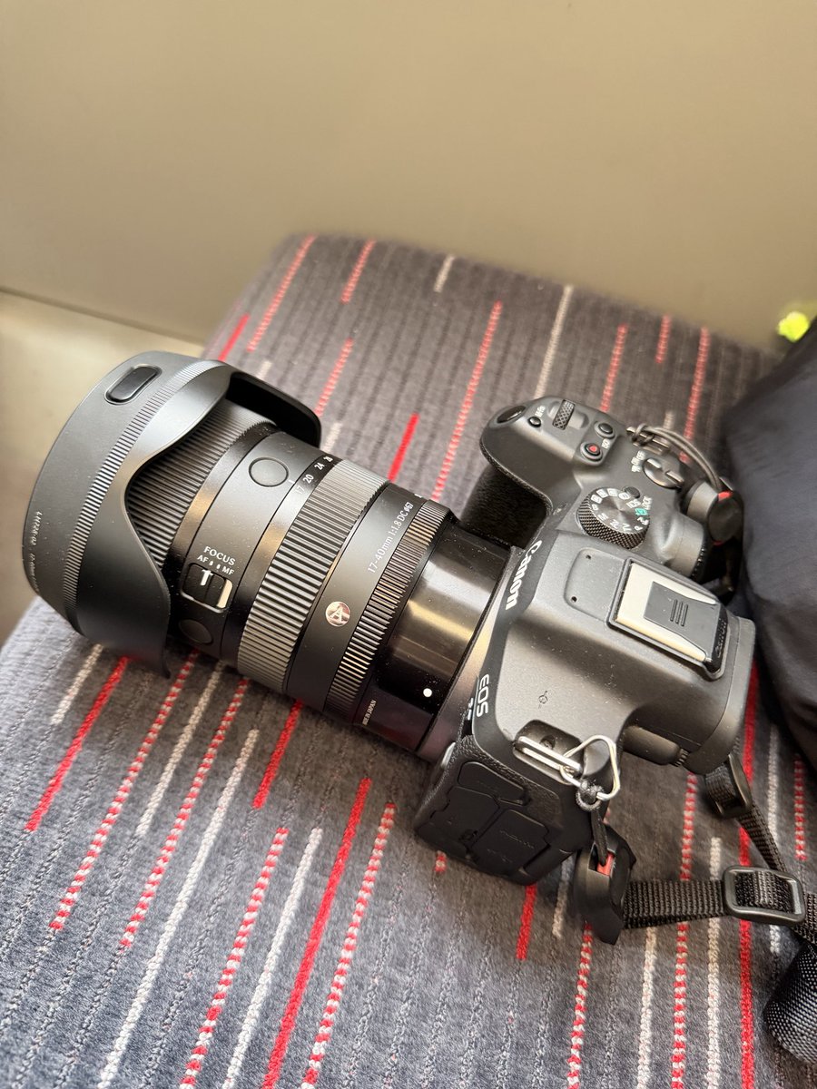 dai_53__'s tweet photo. めっちゃ暑くなったり涼しくなったり…。
体調崩してしまう…。🇬🇧

あ、撮影日です。📸 https://t.co/KOehCOkG9j