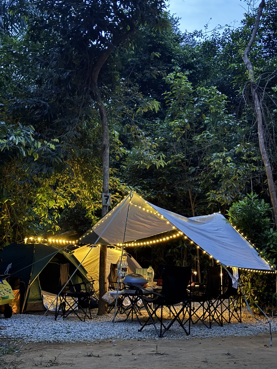 suarakecilmorol's tweet photo. Early birthday celebration. Pibeday Nina in advance! 

📍Bakau Nature Campsite, Port Dickson https://t.co/rGW3t1bRXH