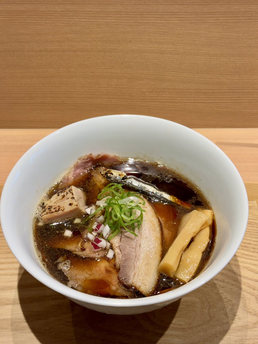 hideyoppi's tweet photo. 鈍行でのんびり広島グルメ旅 https://t.co/pbNxegyGQp