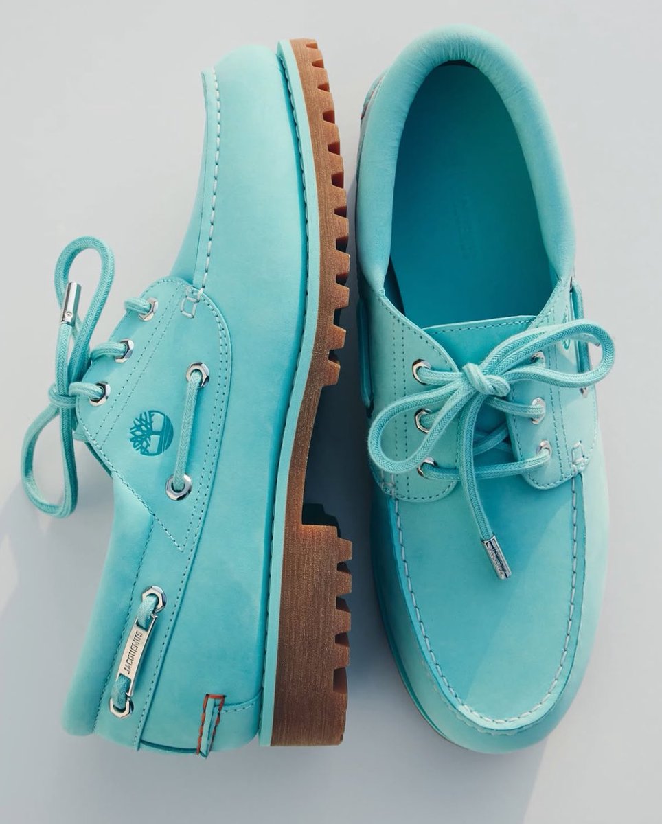 Shtreetwear's tweet photo. Timberland by Jacquemes https://t.co/5ZyuN4eMgp