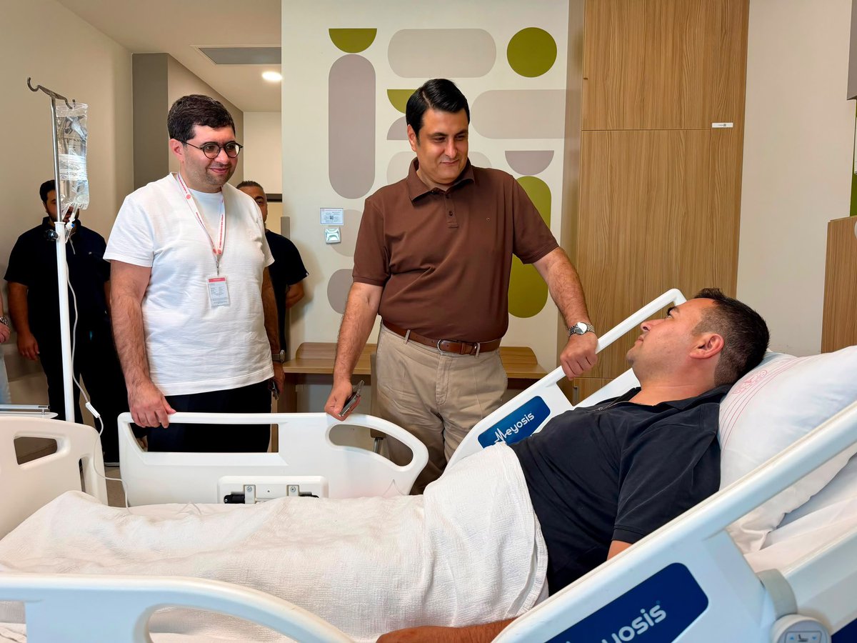 umutymz's tweet photo. Geçtiğimiz günlerde yaşanan elim trafik kazasında yaralanan ve tedavileri devam eden kıymetli çalışma arkadaşlarımız Şaban Budak ve Turgay Şimşek'i ziyaret ederek geçmiş olsun dileklerimizi ilettik.
 
Rabbimden tüm hastalarımıza acil şifalar diliyorum. https://t.co/YDIgslizEL