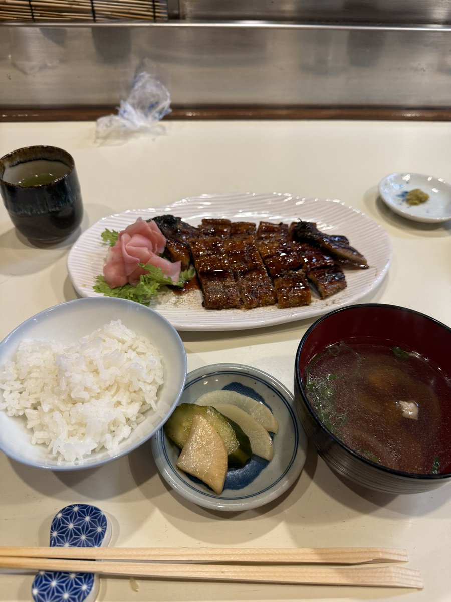 Rim__run's tweet photo. 念願の高塚さんに行けましたので大満足です…///
最後のうなぎと鱧汁美味すぎたね最高💕︎💕︎
いつも8時間デートしてくれてありがとう🫶🫶
次はどこに行こうかねえ🤔💭 https://t.co/vodxdIGUbh