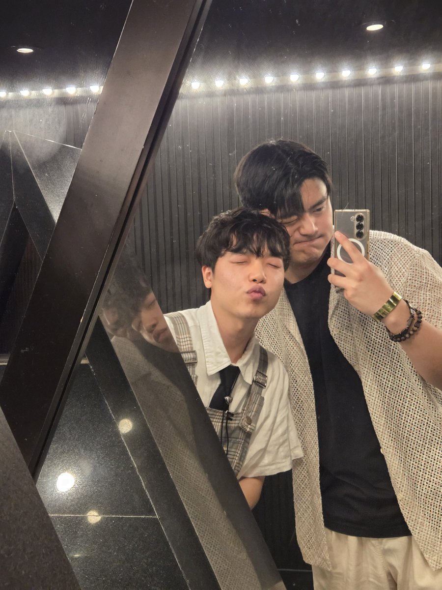 버퍼리잉 tweet media