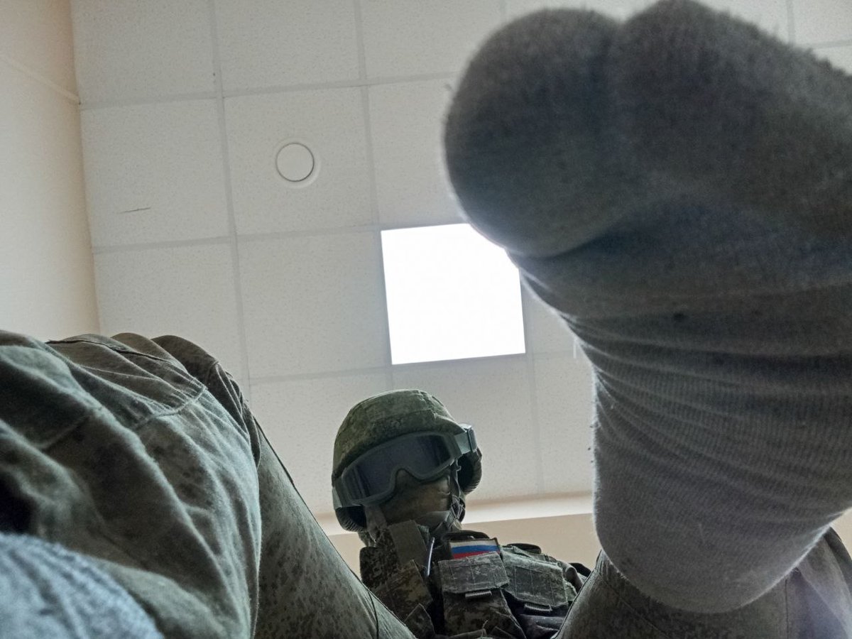 Volodiag5uo's tweet photo. Macro Summer day 34
#Senator #Socks #Classes https://t.co/3ykenC6KZm